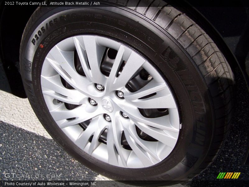Attitude Black Metallic / Ash 2012 Toyota Camry LE