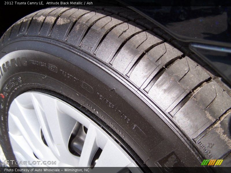 Attitude Black Metallic / Ash 2012 Toyota Camry LE