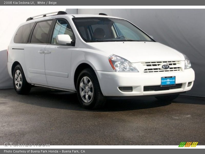 White / Beige 2008 Kia Sedona LX