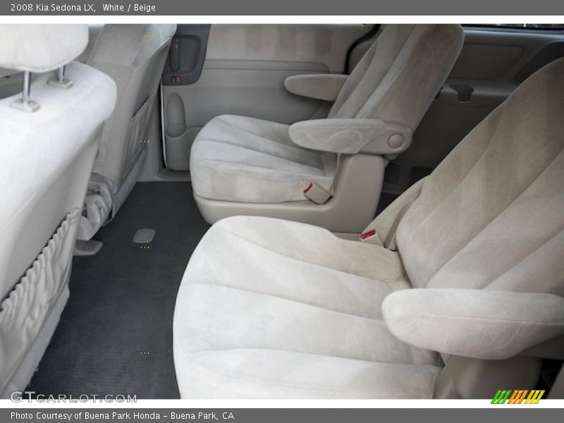 White / Beige 2008 Kia Sedona LX