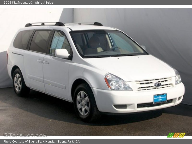 White / Beige 2008 Kia Sedona LX