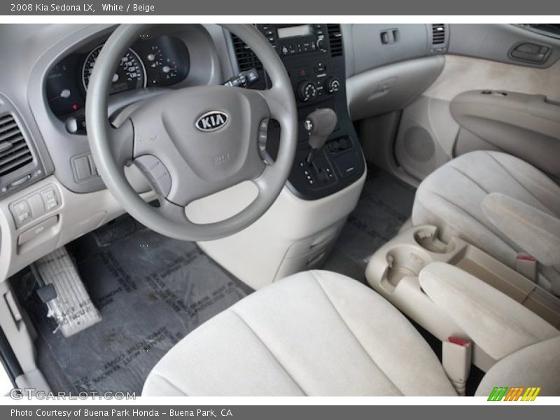 White / Beige 2008 Kia Sedona LX