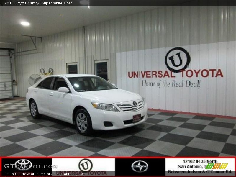Super White / Ash 2011 Toyota Camry