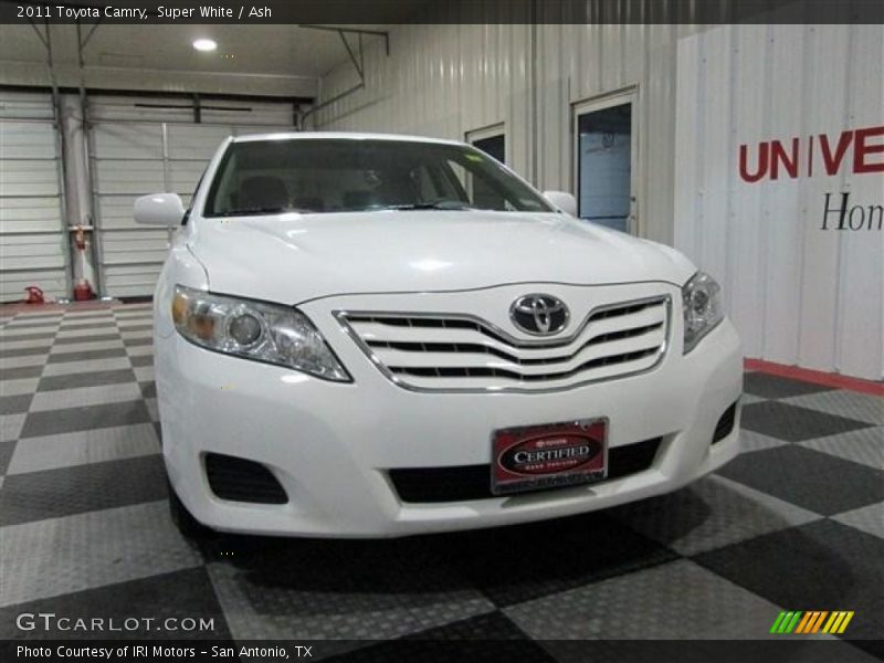 Super White / Ash 2011 Toyota Camry