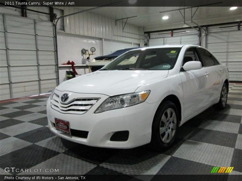 Super White / Ash 2011 Toyota Camry