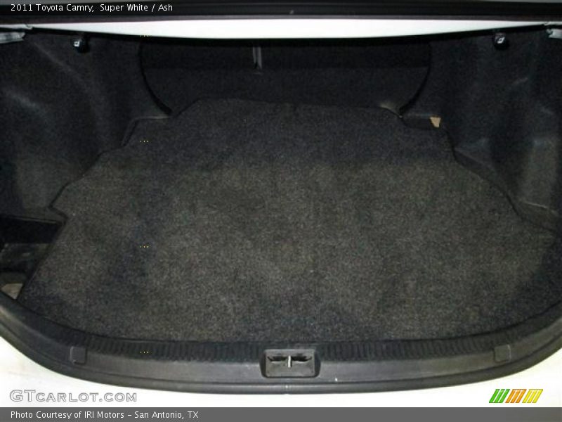 Super White / Ash 2011 Toyota Camry