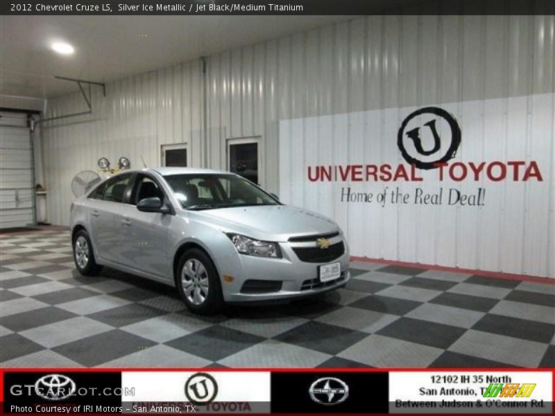 Silver Ice Metallic / Jet Black/Medium Titanium 2012 Chevrolet Cruze LS