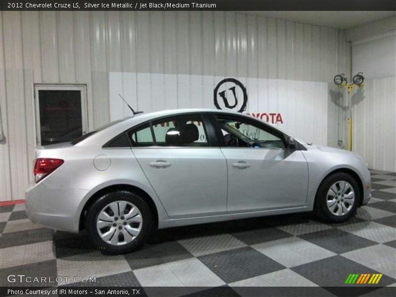 Silver Ice Metallic / Jet Black/Medium Titanium 2012 Chevrolet Cruze LS