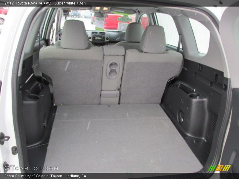  2012 RAV4 I4 4WD Trunk