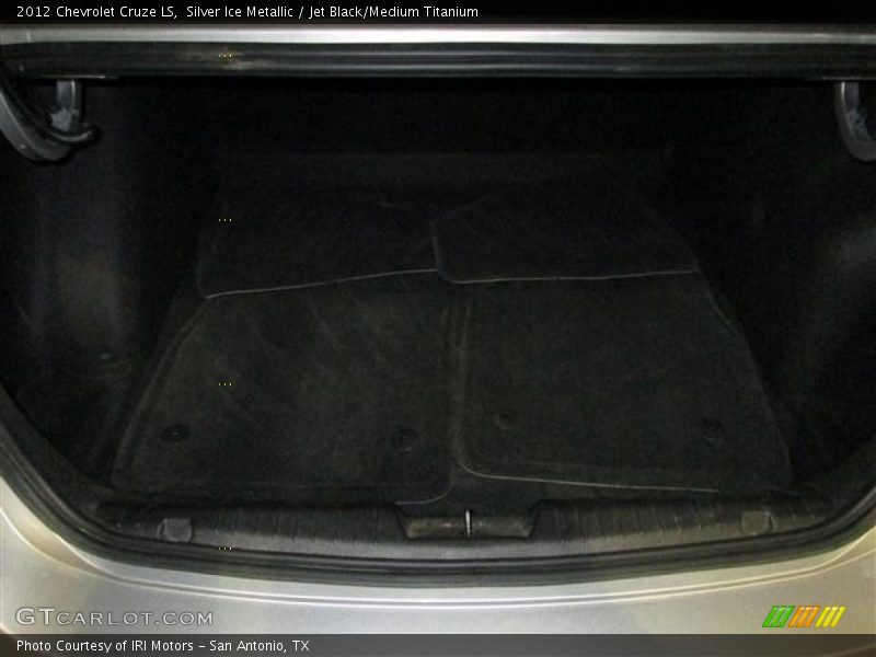 Silver Ice Metallic / Jet Black/Medium Titanium 2012 Chevrolet Cruze LS