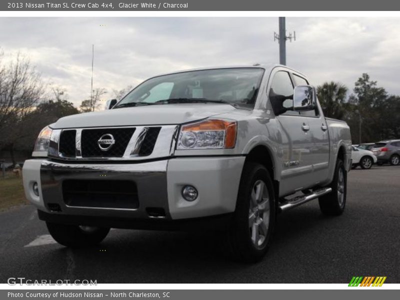 Glacier White / Charcoal 2013 Nissan Titan SL Crew Cab 4x4