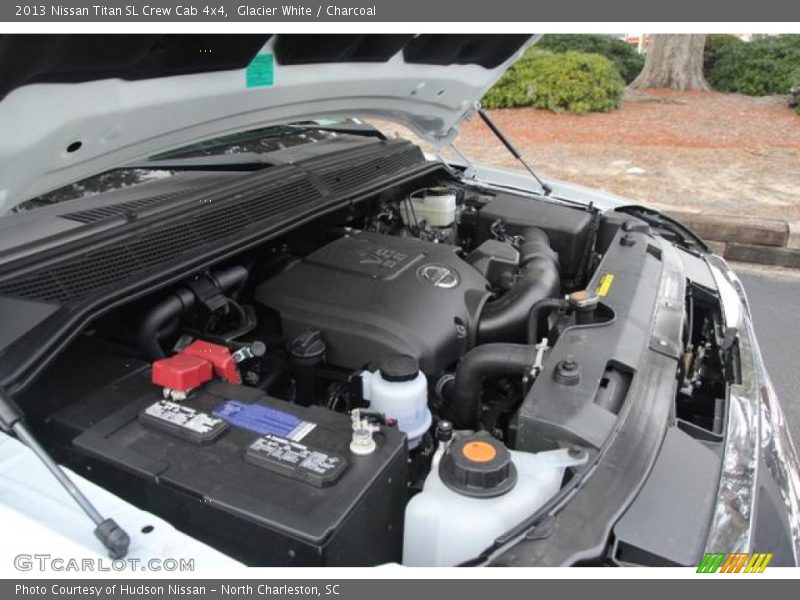 Glacier White / Charcoal 2013 Nissan Titan SL Crew Cab 4x4
