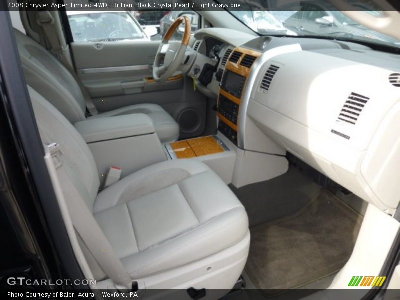 Front Seat of 2008 Aspen Limited 4WD