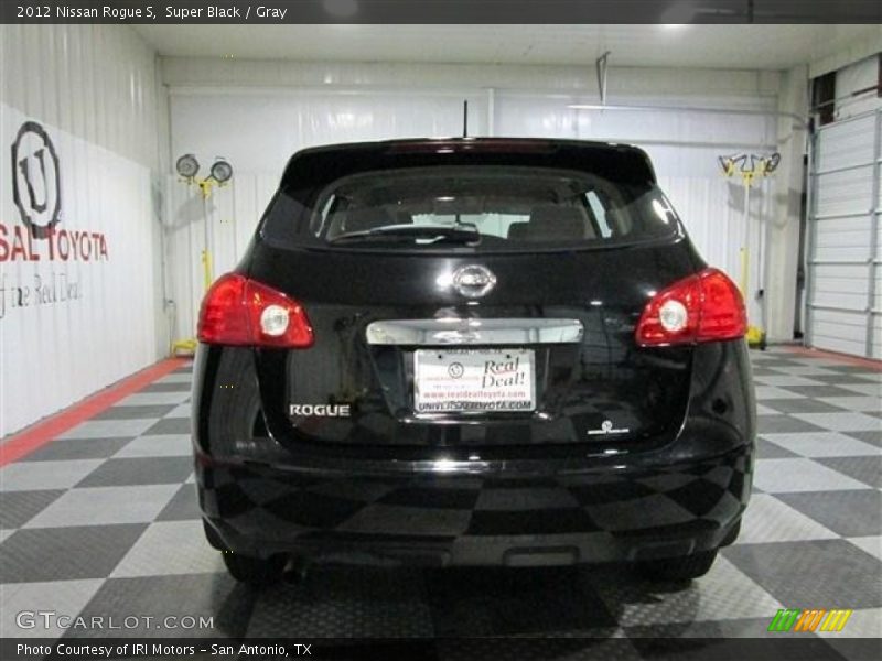 Super Black / Gray 2012 Nissan Rogue S