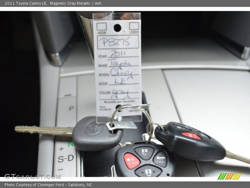 Magnetic Gray Metallic / Ash 2011 Toyota Camry LE