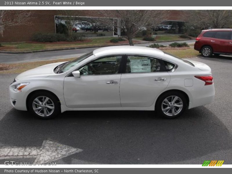 Pearl White / Beige 2013 Nissan Altima 2.5 SV