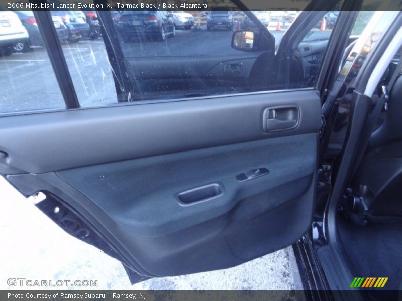 Tarmac Black / Black Alcantara 2006 Mitsubishi Lancer Evolution IX
