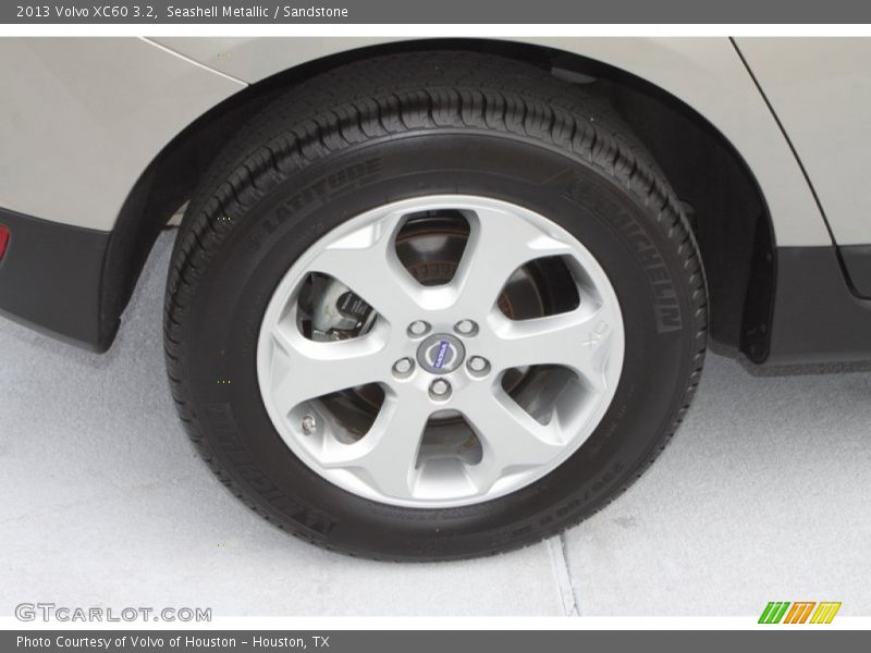 Seashell Metallic / Sandstone 2013 Volvo XC60 3.2