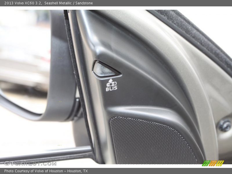 Seashell Metallic / Sandstone 2013 Volvo XC60 3.2
