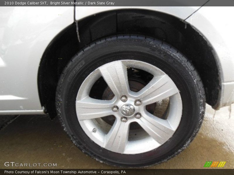 Bright Silver Metallic / Dark Slate Gray 2010 Dodge Caliber SXT