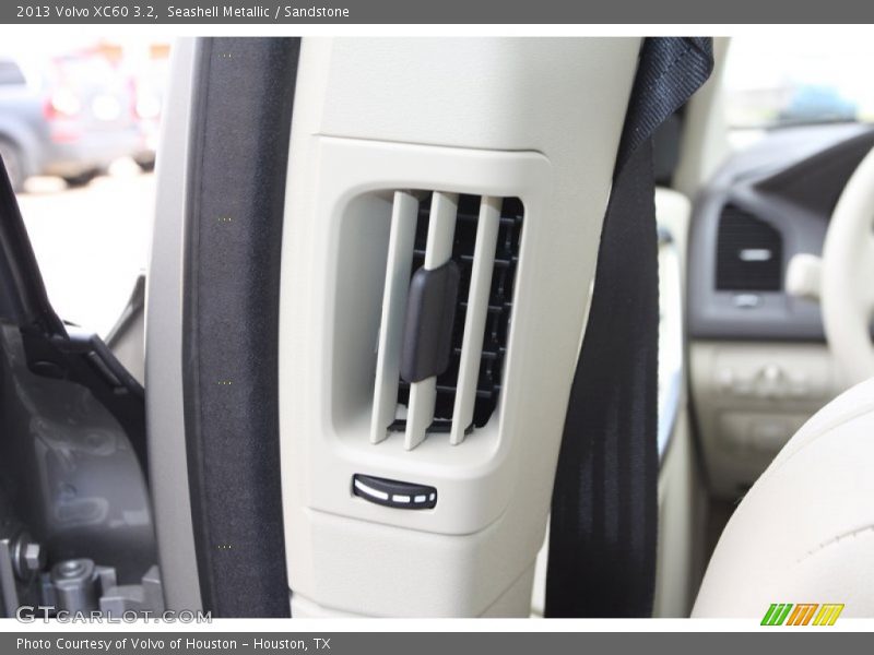 Seashell Metallic / Sandstone 2013 Volvo XC60 3.2