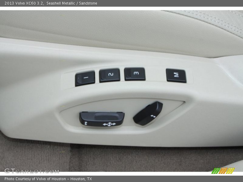 Seashell Metallic / Sandstone 2013 Volvo XC60 3.2