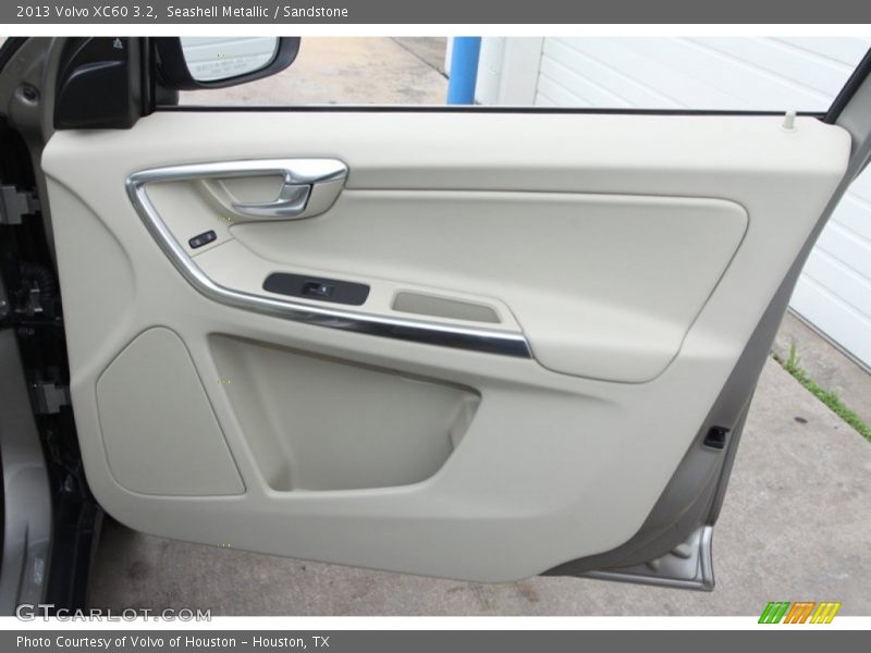 Seashell Metallic / Sandstone 2013 Volvo XC60 3.2