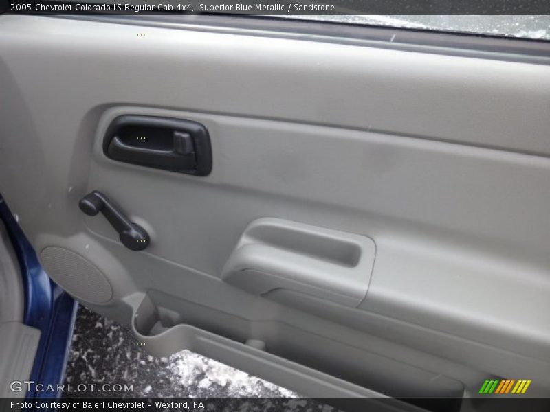 Superior Blue Metallic / Sandstone 2005 Chevrolet Colorado LS Regular Cab 4x4
