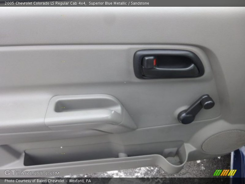 Superior Blue Metallic / Sandstone 2005 Chevrolet Colorado LS Regular Cab 4x4