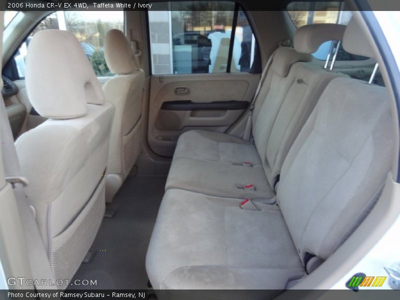 Rear Seat of 2006 CR-V EX 4WD