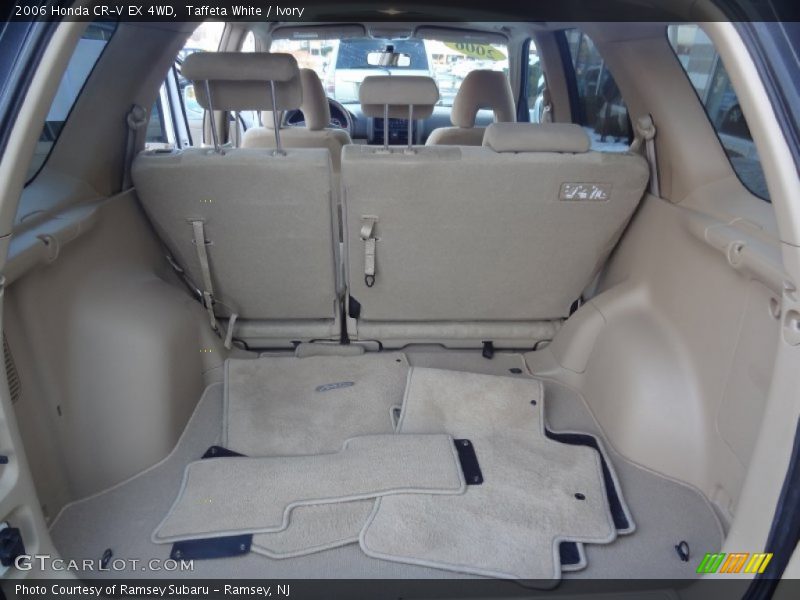  2006 CR-V EX 4WD Trunk