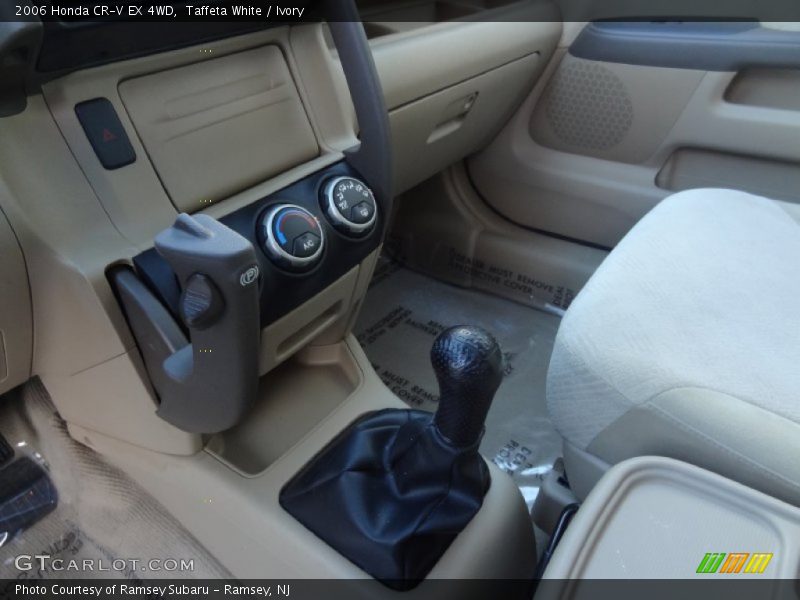  2006 CR-V EX 4WD 5 Speed Manual Shifter
