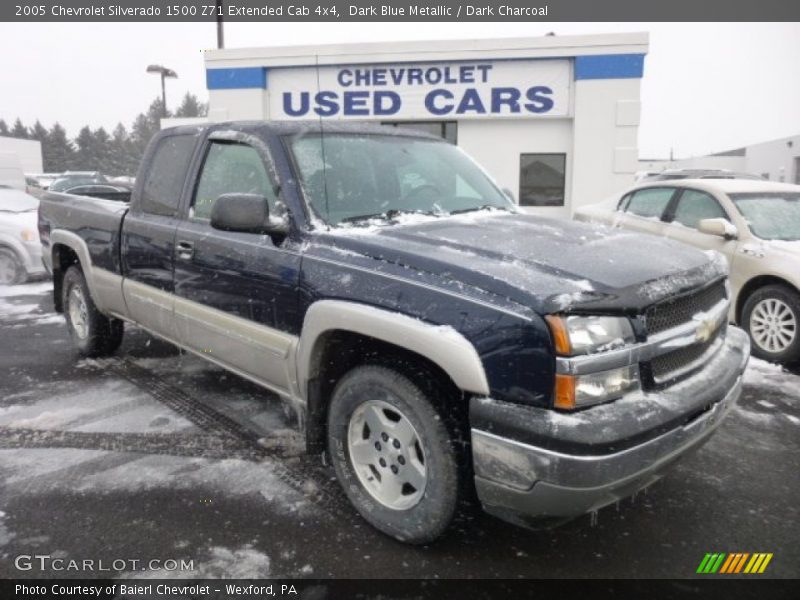 Dark Blue Metallic / Dark Charcoal 2005 Chevrolet Silverado 1500 Z71 Extended Cab 4x4