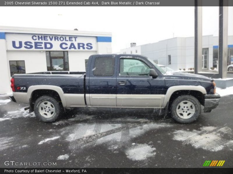 Dark Blue Metallic / Dark Charcoal 2005 Chevrolet Silverado 1500 Z71 Extended Cab 4x4