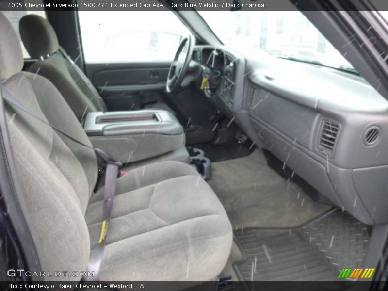 Dark Blue Metallic / Dark Charcoal 2005 Chevrolet Silverado 1500 Z71 Extended Cab 4x4