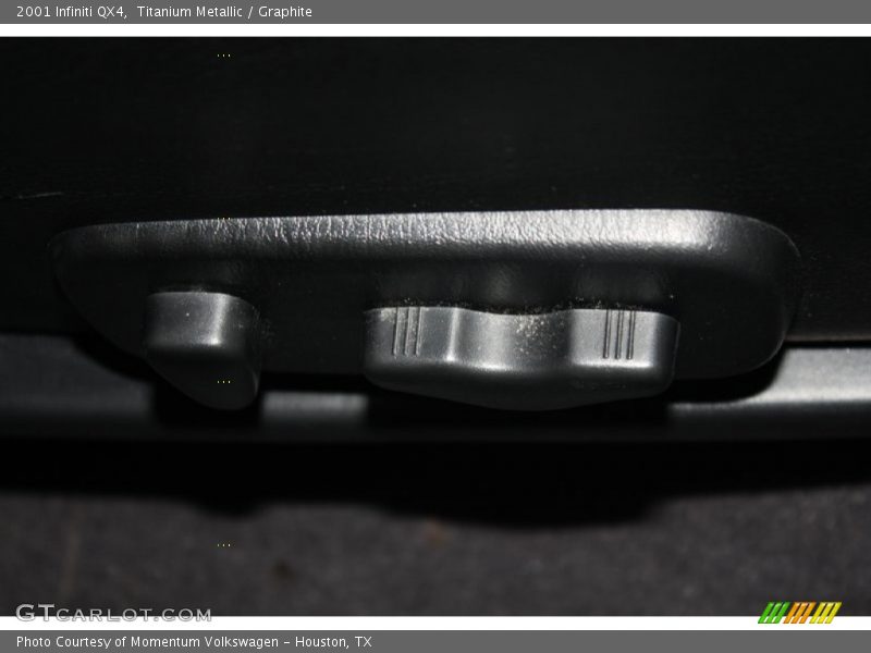Titanium Metallic / Graphite 2001 Infiniti QX4