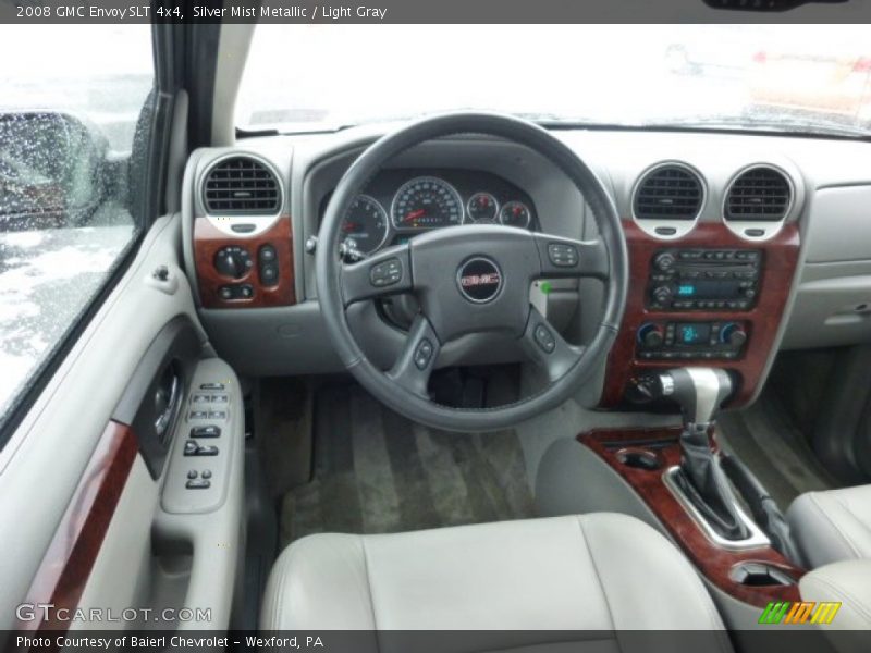 Dashboard of 2008 Envoy SLT 4x4