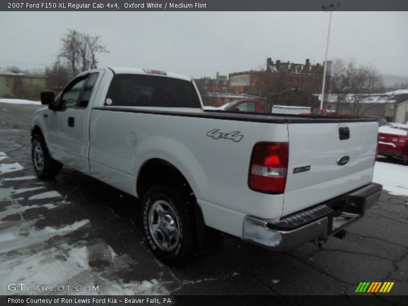 Oxford White / Medium Flint 2007 Ford F150 XL Regular Cab 4x4