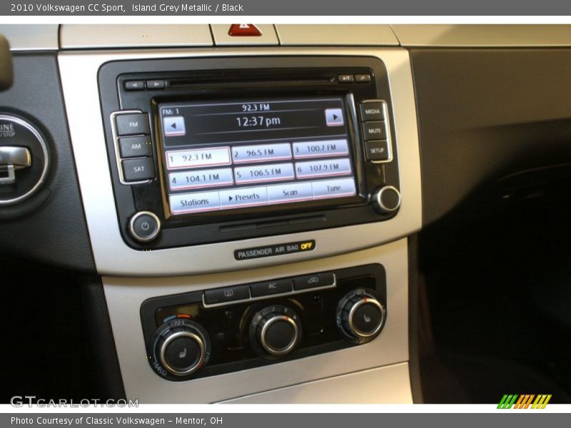 Island Grey Metallic / Black 2010 Volkswagen CC Sport