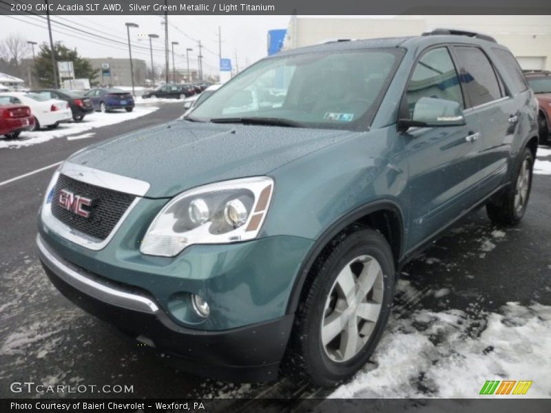 Front 3/4 View of 2009 Acadia SLT AWD