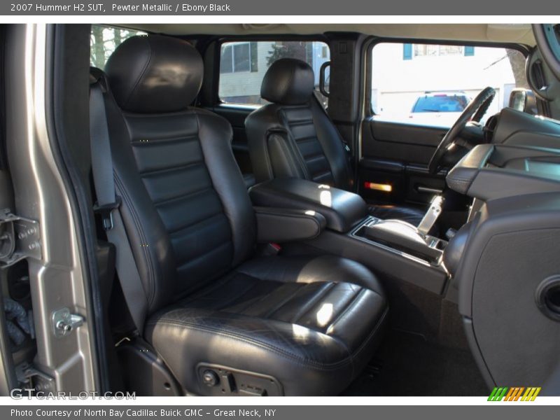 Front Seat of 2007 H2 SUT