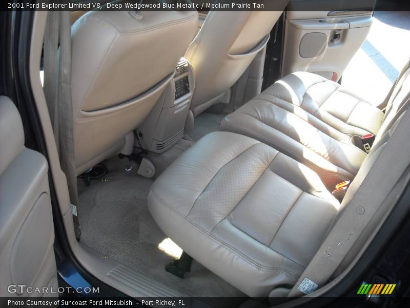Deep Wedgewood Blue Metallic / Medium Prairie Tan 2001 Ford Explorer Limited V8