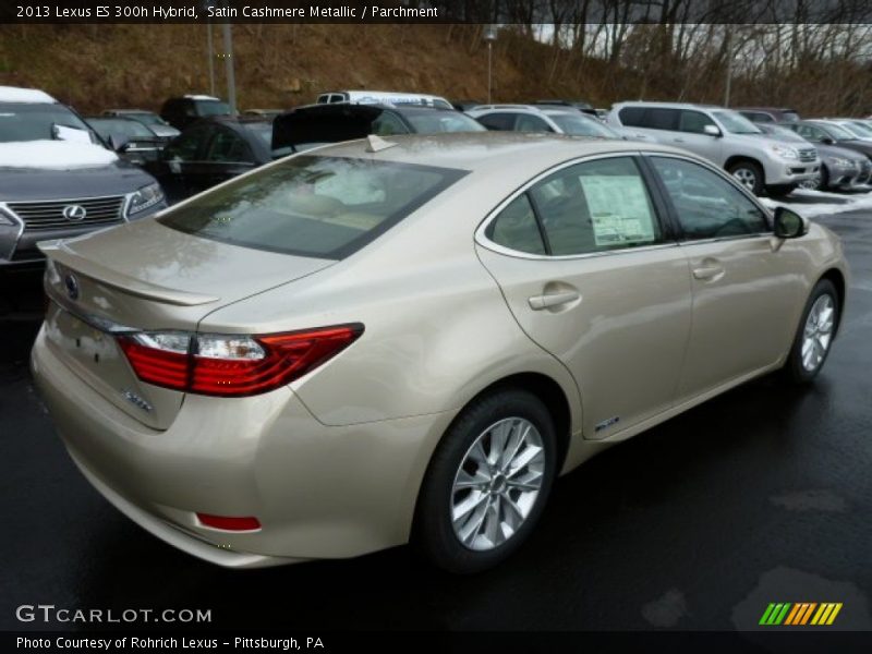 Satin Cashmere Metallic / Parchment 2013 Lexus ES 300h Hybrid