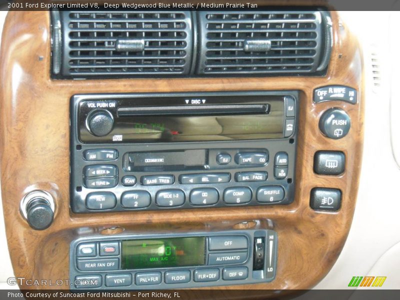 Deep Wedgewood Blue Metallic / Medium Prairie Tan 2001 Ford Explorer Limited V8