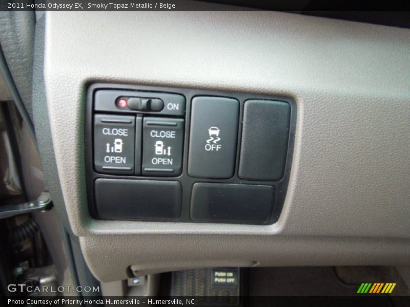 Smoky Topaz Metallic / Beige 2011 Honda Odyssey EX