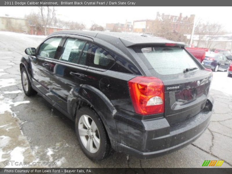 Brilliant Black Crystal Pearl / Dark Slate Gray 2011 Dodge Caliber Mainstreet