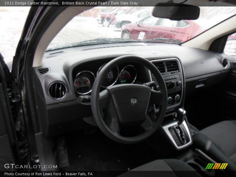 Brilliant Black Crystal Pearl / Dark Slate Gray 2011 Dodge Caliber Mainstreet
