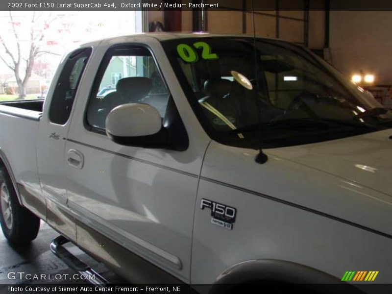 Oxford White / Medium Parchment 2002 Ford F150 Lariat SuperCab 4x4