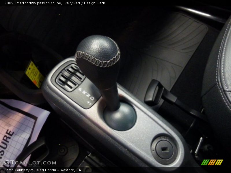 Rally Red / Design Black 2009 Smart fortwo passion coupe