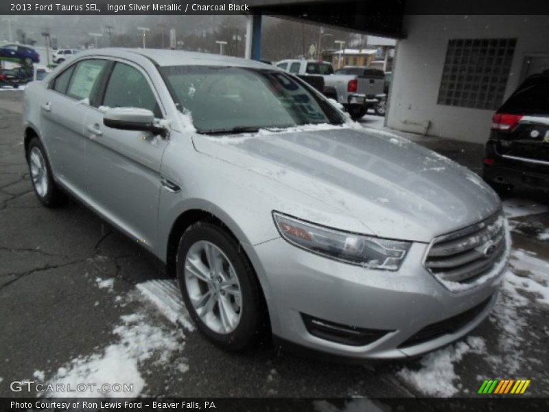 Ingot Silver Metallic / Charcoal Black 2013 Ford Taurus SEL